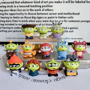 散货  玩具总动员 泡泡联名三眼仔变装系列 盲盒公仔 手办