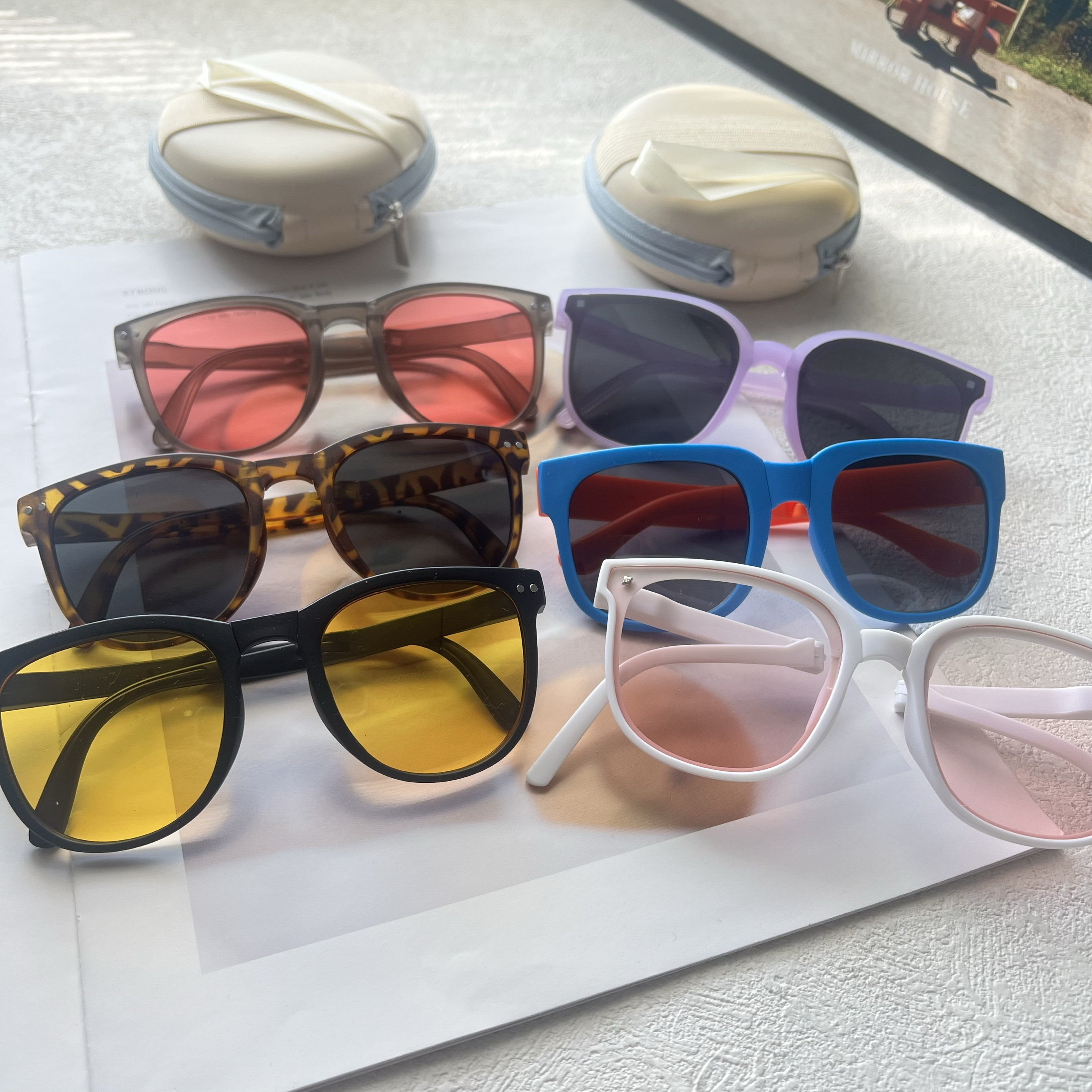 出口折叠墨镜 儿童夏季防晒太阳镜轻便 防紫外线 送一个收纳盒