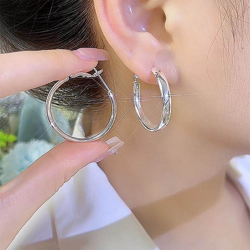 欧美个性夸张光面大耳圈女