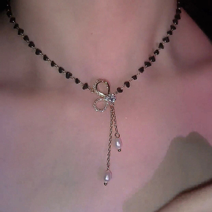 黑水晶蝴蝶结项链女精致小众设计感2025年新款潮高级大气百搭颈链
