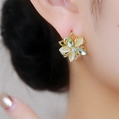 2025年新款 旋转花朵锆石耳钉女小众设计感纯银针耳环气质轻奢耳饰