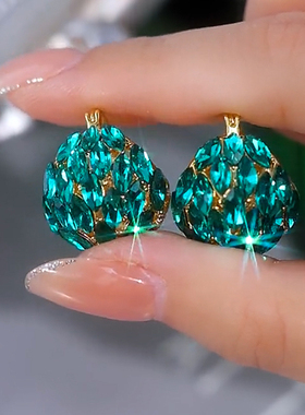 蓝色水晶耳扣耳环女2025年新款潮气质百搭高级感轻奢锆石提篮耳饰