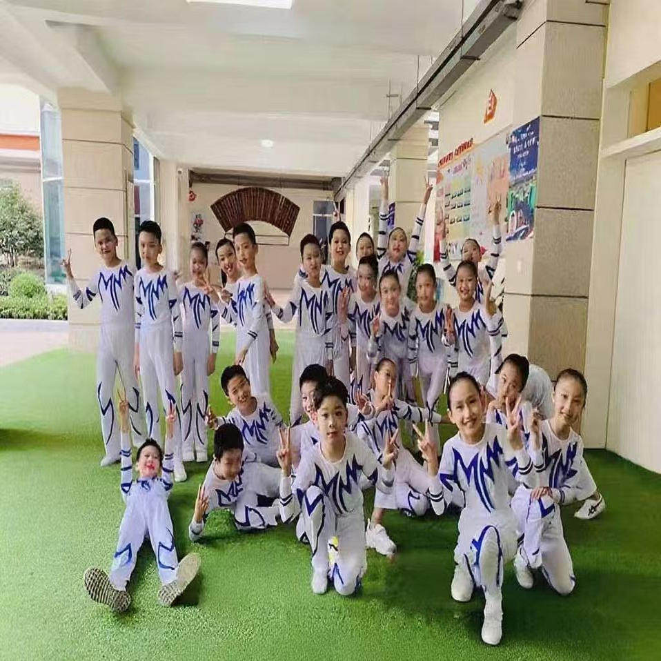 广播体操演出服运动会服装