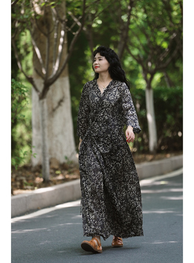 YIMIAN  “捕捉浪漫”苎麻画报风穿搭气质印花文艺连衣裙26051