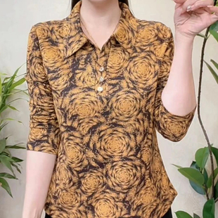 新款 洋气减龄显瘦妈妈装 时尚 打底衫 气质上衣 翻领印花长袖 2026春季