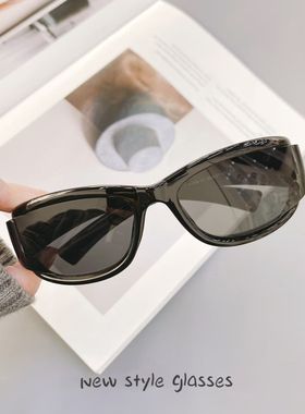 欧美黑色弧形大框太阳眼镜男女2026新款户外运动骑行墨镜防紫外线