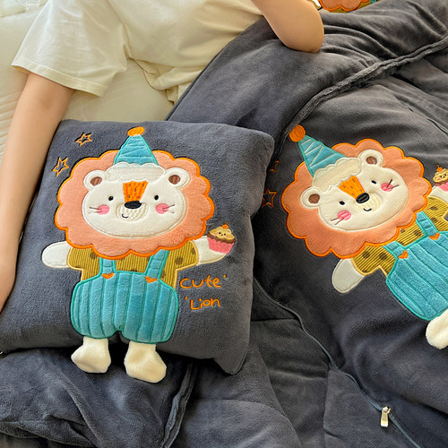 卡通抱枕被子两用二合一办公室
