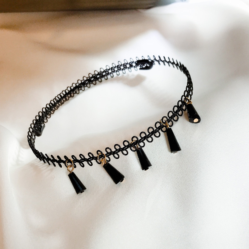 黑色颈链女简约性感百搭时尚脖颈链项圈个性仿水晶项链网红饰品