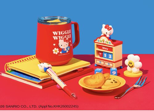 韩国三丽鸥Hello Kitty wiggle wiggle 娃娃毛绒公仔玩偶杯车香薰