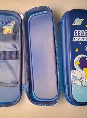 卡通减负文具盒超轻笔袋幼儿园小学男孩女孩笔盒塑料