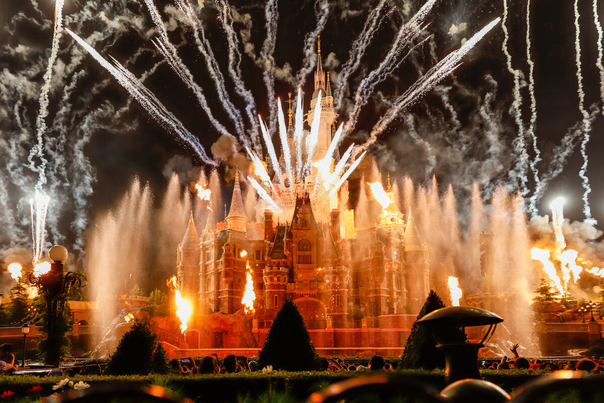 上海迪士尼wolfgangpuck西式晚餐烟花秀灯光vip观赏露天餐厅套餐a