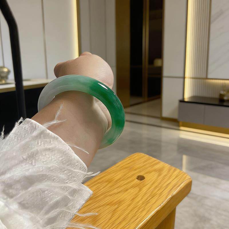 “樱絮凝玉”高端缅甸翡翠平替手镯子帝王绿满绿送女友处理