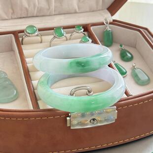 “琼霏凝玉”翡翠玉手镯子女缅甸糯冰种白底飘绿花翡翠手镯处理