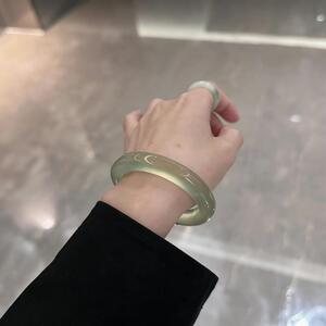 “青岚凝翠”缅甸翡翠手镯玉镯子女款冰种纯色果绿新年送礼处理