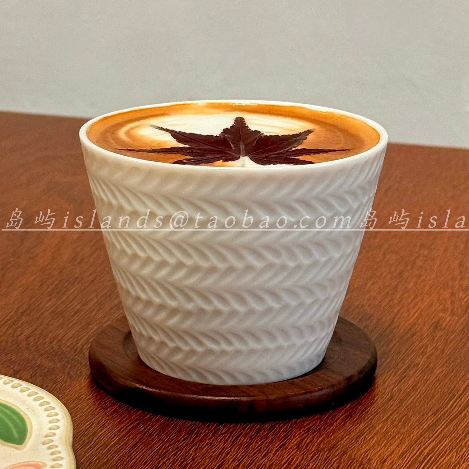 白瓷宽口杯高档浮雕茶杯
