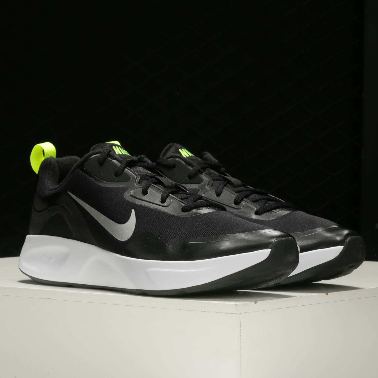 耐克男子时尚舒适训练运动跑步鞋