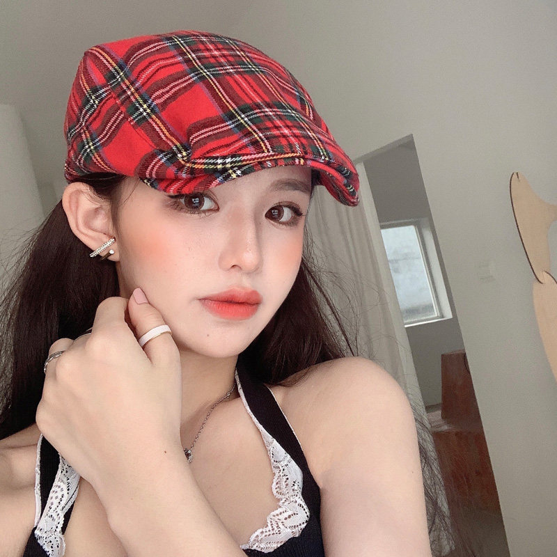 红色格子帽子女款春夏季贝雷帽2025新款鸭舌帽薄款英伦覆古前进帽