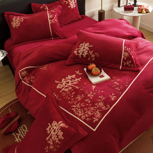 传统中式婚庆牛奶绒四件套保暖珊瑚绒红色双喜鹊刺绣结婚被套床单