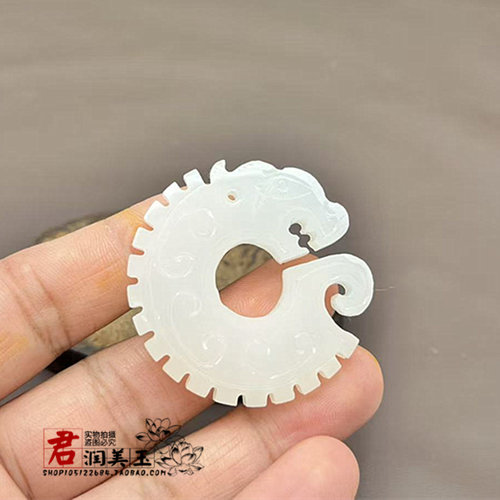 仿古卷尾龙吊坠挂件项链坠