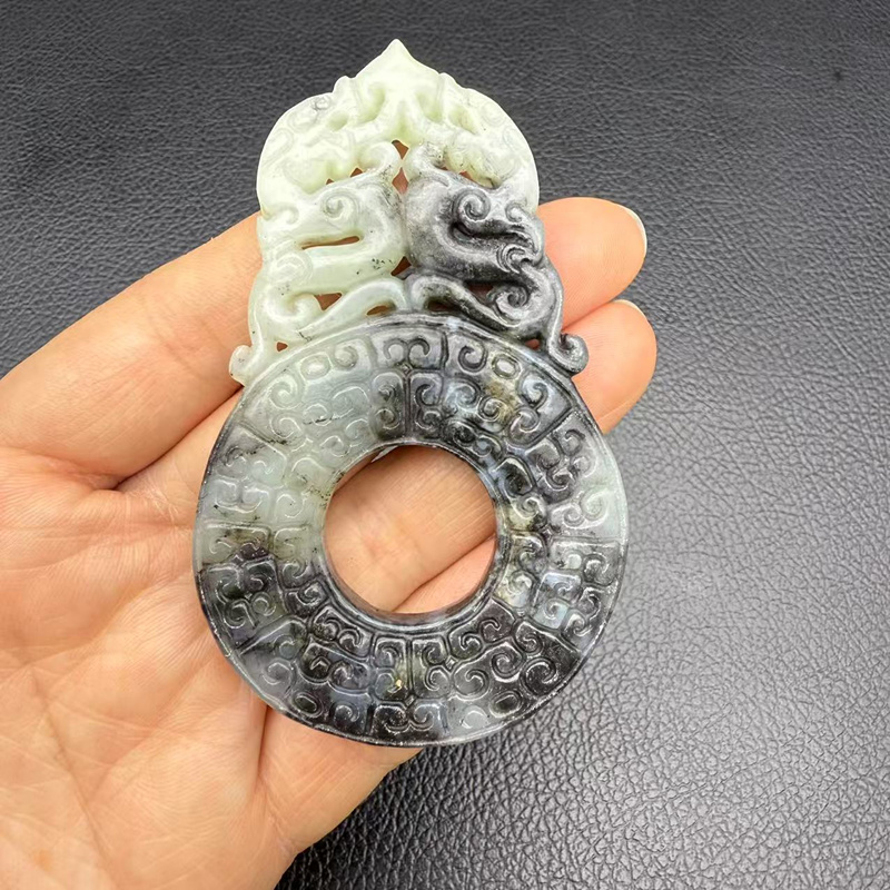 岫玉双龙平安扣玉佩玉坠