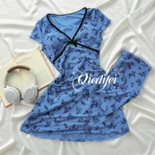 小胸显瘦遮肉温泉度假泳衣 小碎花纯欲分体保守公主裙式 蓝铃花