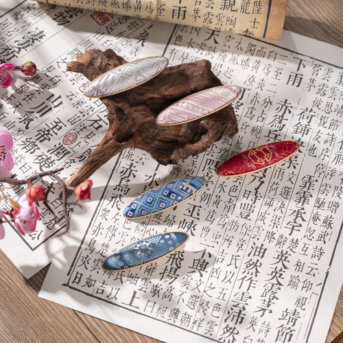 广西壮锦特色手工发夹文旅特色胸针小礼品发饰发卡