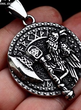 北欧复古维京符文斧头乌鸦钛钢吊坠 新款个性项饰品挂件欧美项链