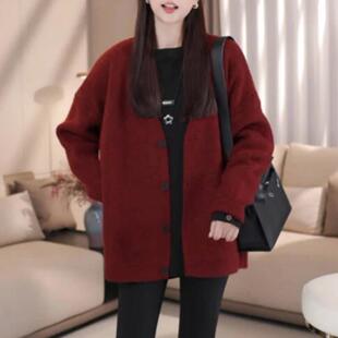 欧洲站红色加厚V领毛衣外套女2025年秋季宽松慵懒风中长款开衫潮