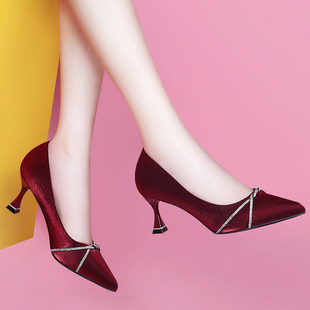 喜婆婆婚宴鞋子配旗袍的红色高跟鞋中年女鞋婚礼红鞋不累脚妈妈鞋