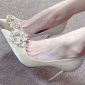 新娘鞋 2024新款 气质名媛方扣单鞋 女婚鞋 水钻尖头高跟鞋 女细跟法式