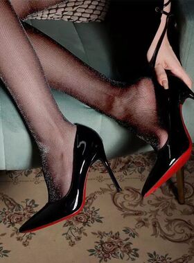 黑色红底高跟鞋女胖mm加宽胖脚尖头性感细跟漆皮通勤单鞋大码4144