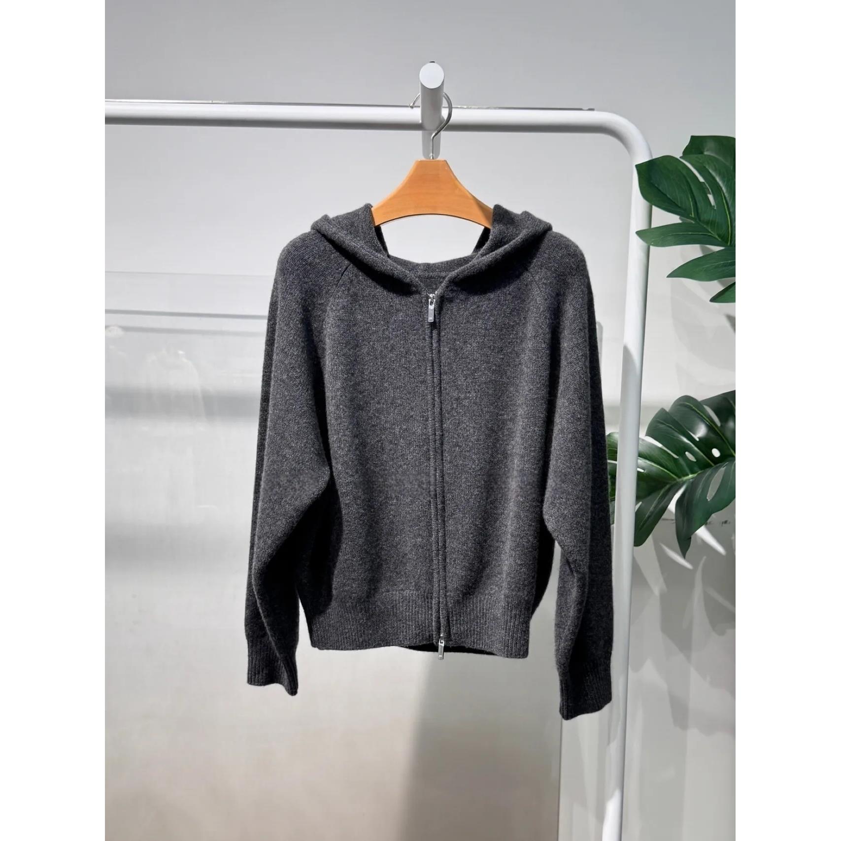 MM麦麦25秋冬新款深灰色连帽绵羊毛针织开衫毛衣女上衣5GA234111