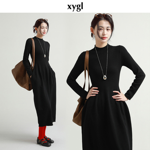 稀有概率 雕刻曼妙 收腰显瘦针织连衣裙女秋冬黑色中长款修身裙子