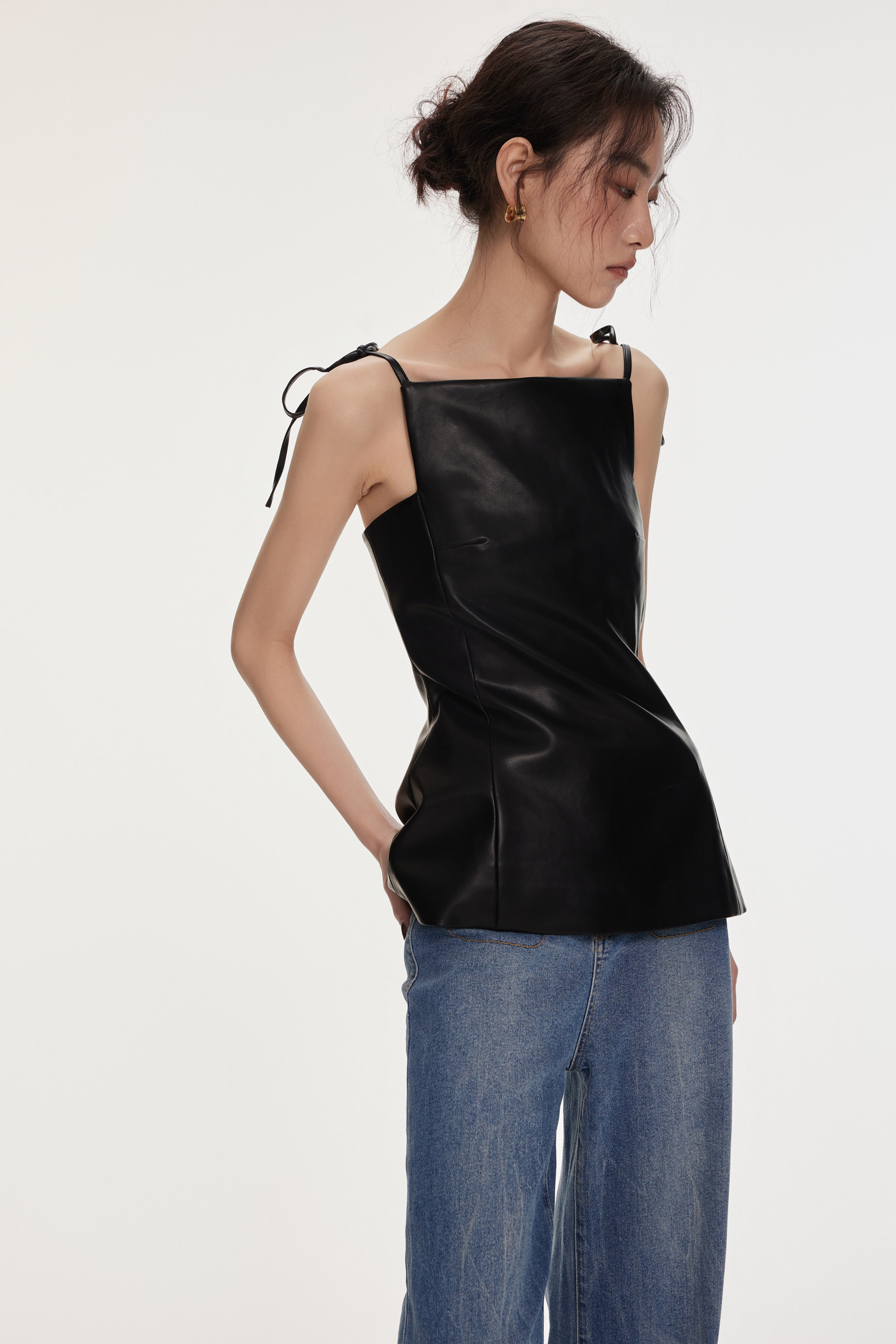 26SS时髦辣妹吊带上衣pu皮革抹胸上衣306331,女装/女士精品,背心吊带,淘宝优惠券,粉丝福利购,淘宝优惠卷