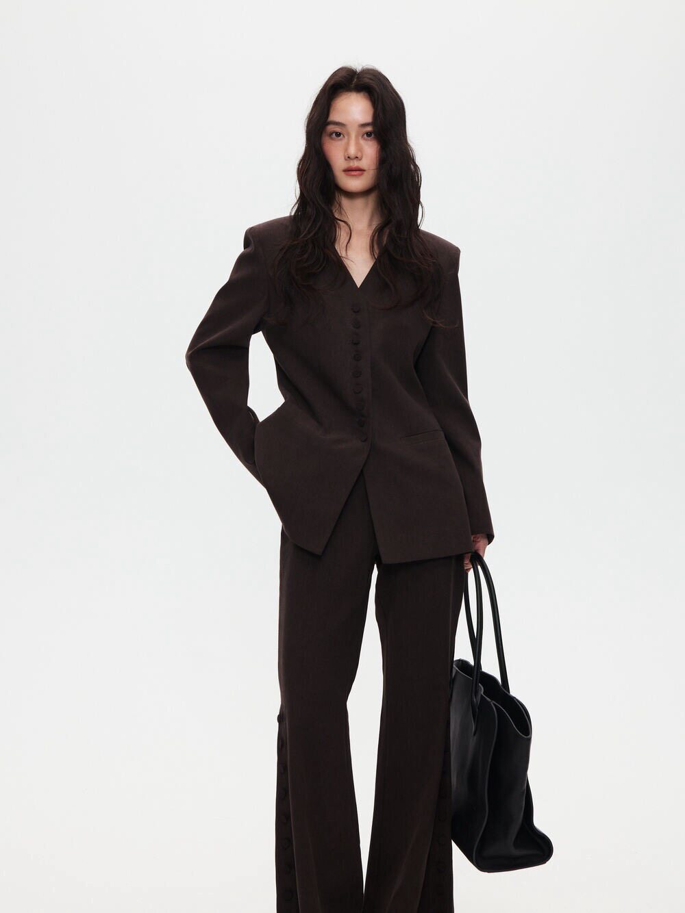 26春季新款简约大牌感莱赛尔咖色西装外套扣子喇叭裤套装