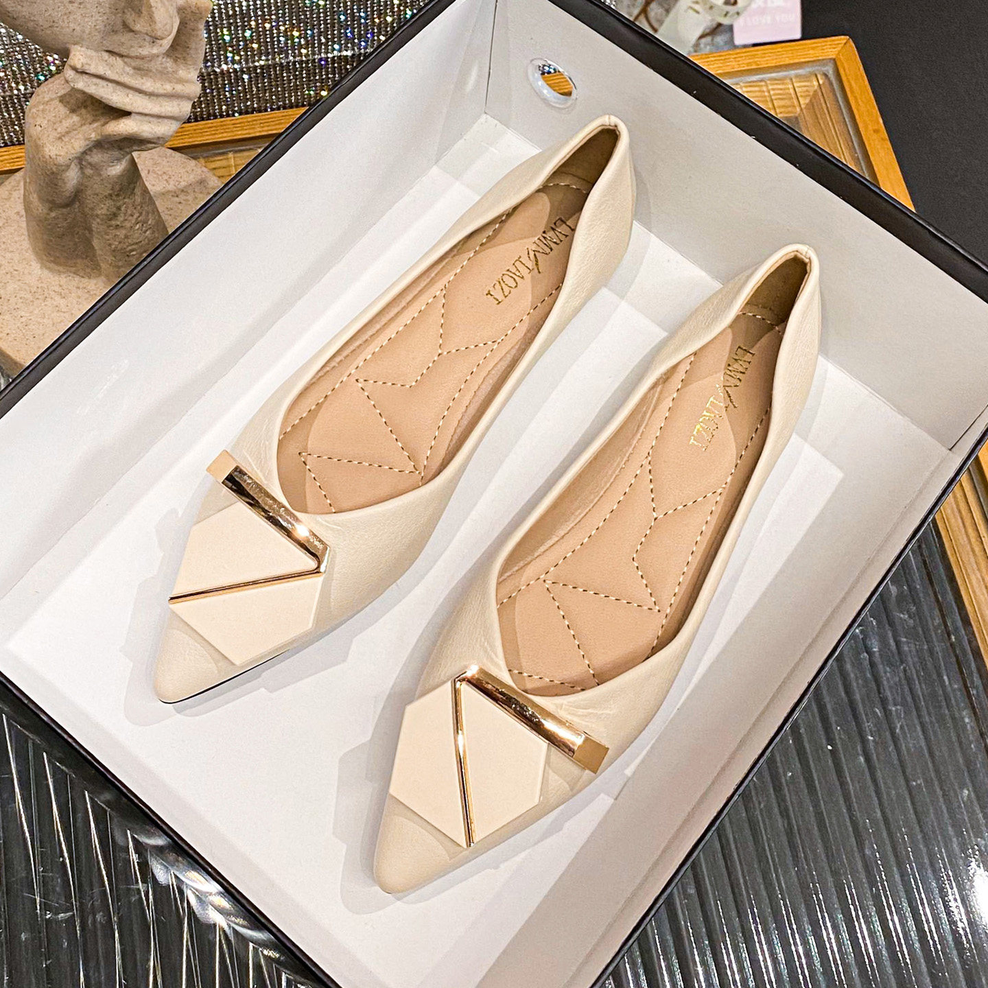 尖头单鞋女夏季法式小码33 34 不累脚绝美平底大码瓢鞋41到43船鞋,女鞋,浅口单鞋,淘宝优惠券,粉丝福利购,淘宝优惠卷