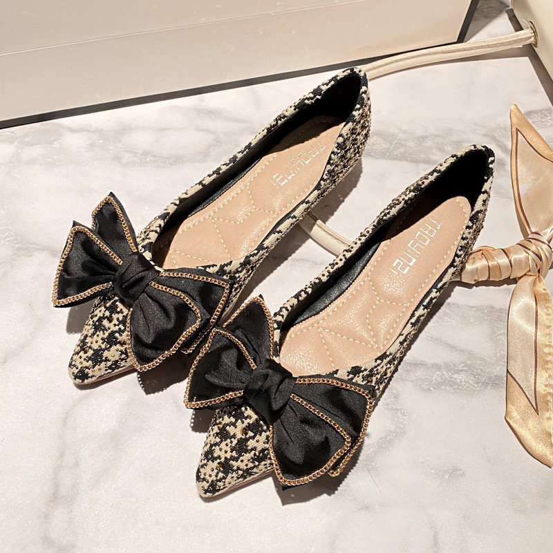 小香风单鞋女平底2025新款尖头镶钻法式配裙子船鞋大码41一43瓢鞋,女鞋,浅口单鞋,淘宝优惠券,粉丝福利购,淘宝优惠卷