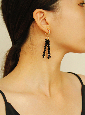 时髦大牌不对称设计无耳洞黑色切面水晶珍珠蚊香盘耳夹原创高级感