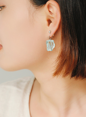 冰岛的蓝。原矿原石天然水晶半宝石原创文艺耳饰无痛蚊香盘耳夹女