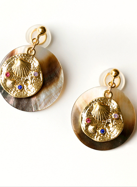 W的手创天然黑贝壳锆石圆形轻奢复古蚊香盘耳夹女无耳洞几何耳钉