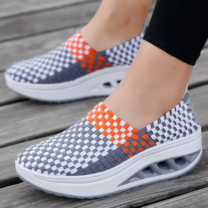 摇摇鞋运动休闲妈妈鞋