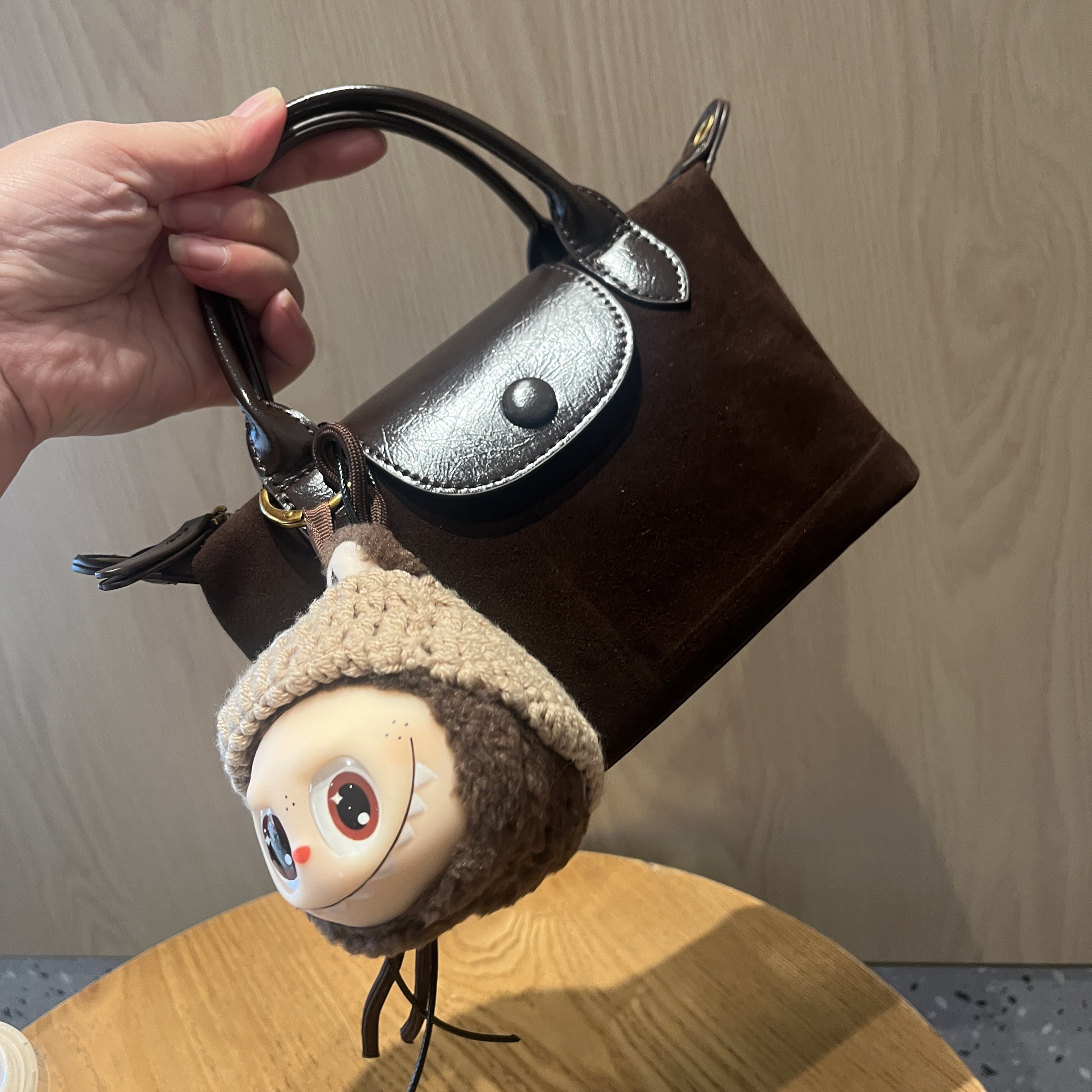 2025新款饺子包女包复古百搭女包斜挎小包磨砂皮手提包单肩斜挎包