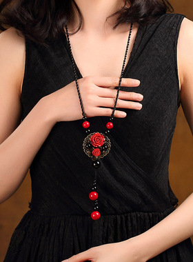 异域民族风项链女新中式复古长款吊坠毛衣链红色秋冬挂脖配饰