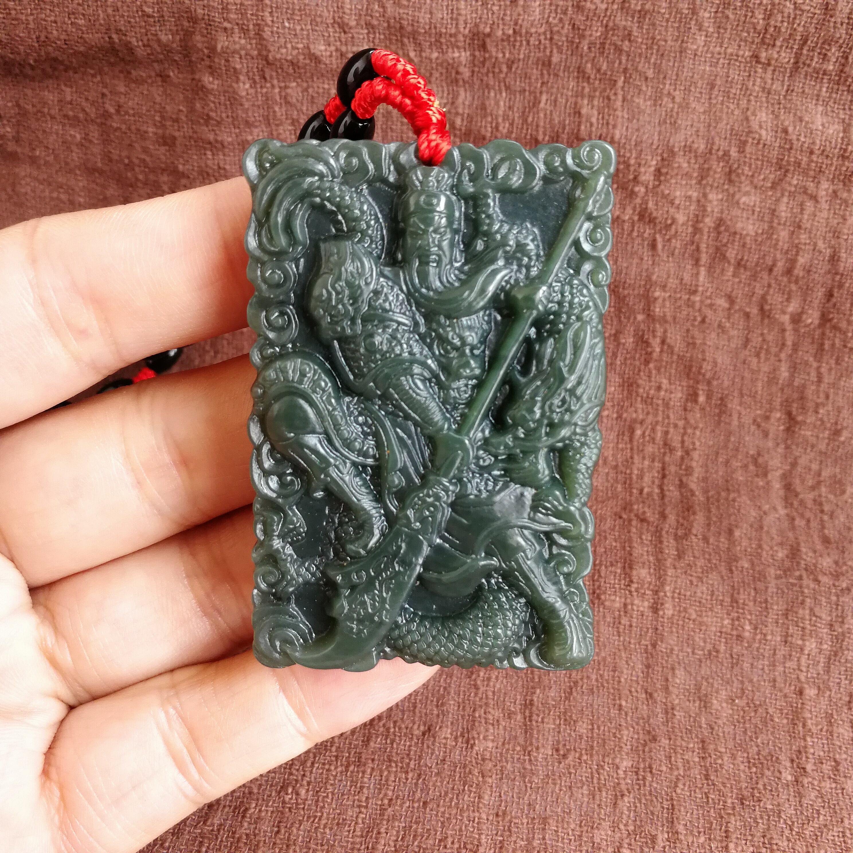 天然新疆和田玉关公吊坠男款挂件青玉武财神玉牌玉佩玉石项链玉坠
