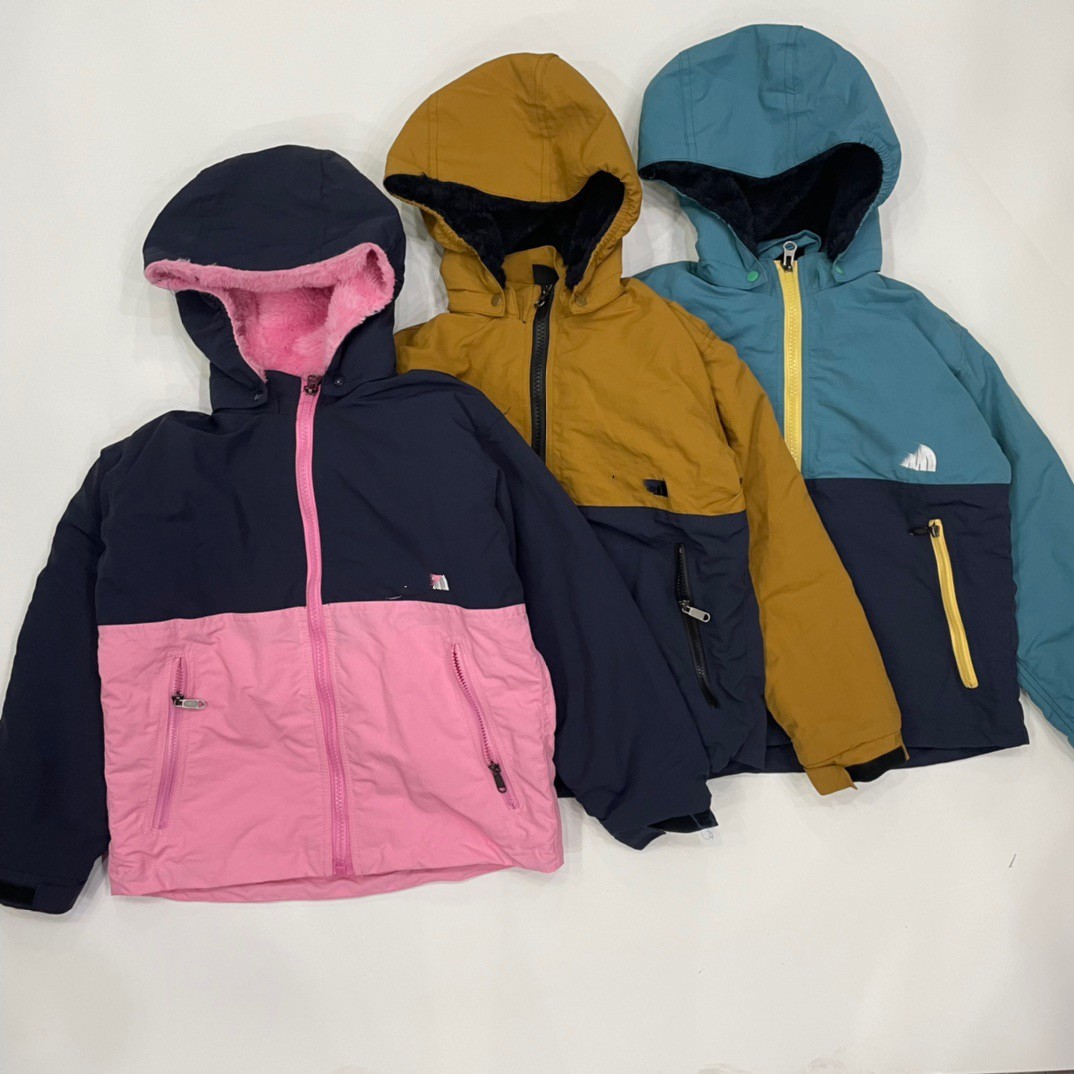 100-165码 儿童秋冬季加绒连帽冲锋衣防水防风童男女童拼色厚外套