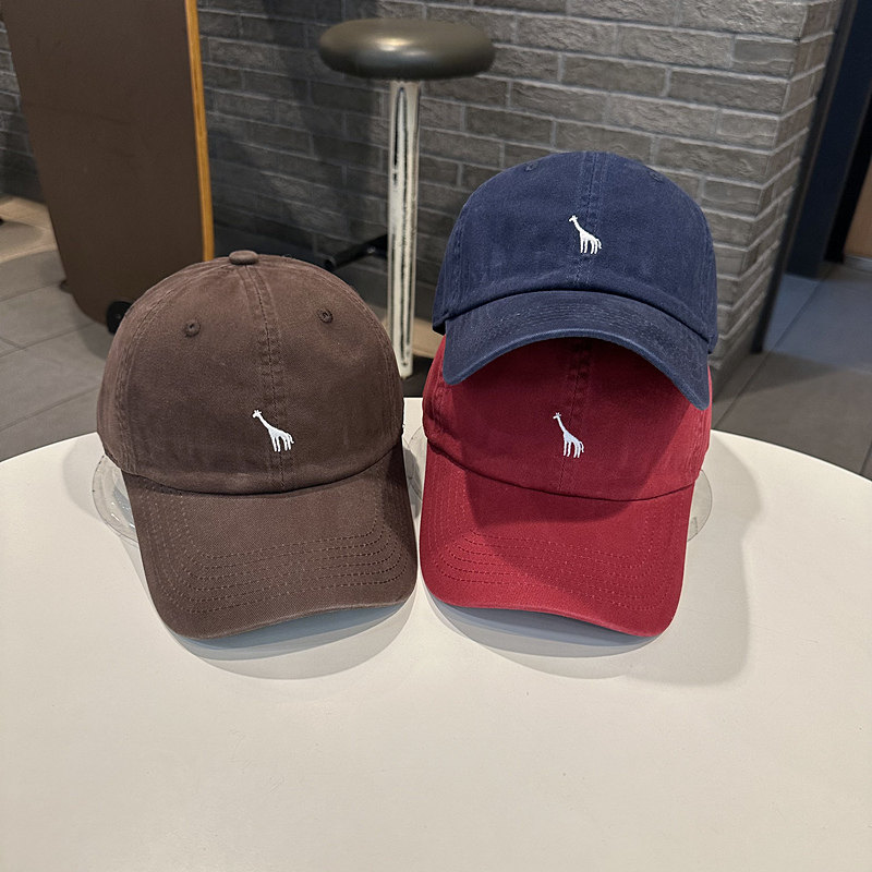 韩版简约长颈鹿刺绣纯棉弯檐帽街头百搭青年情侣显脸小弯檐鸭舌帽