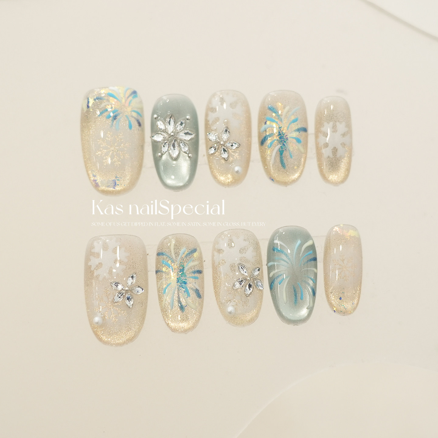 「冰雪星语」纯手工烟花手绘秋冬风格过年甲2025年高级感穿戴甲,彩妆/香水/美妆工具,穿戴甲/甲片,淘宝优惠券,粉丝福利购,淘宝优惠卷