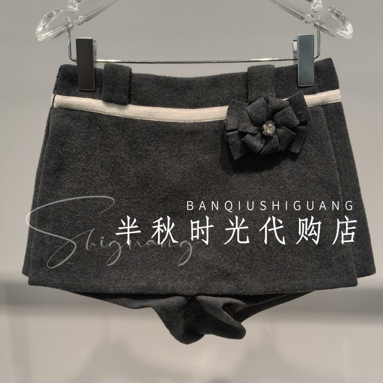 （小魔女）LF25D51SS065原1795 LeFe拉**飞姆25冬装玫瑰短裤