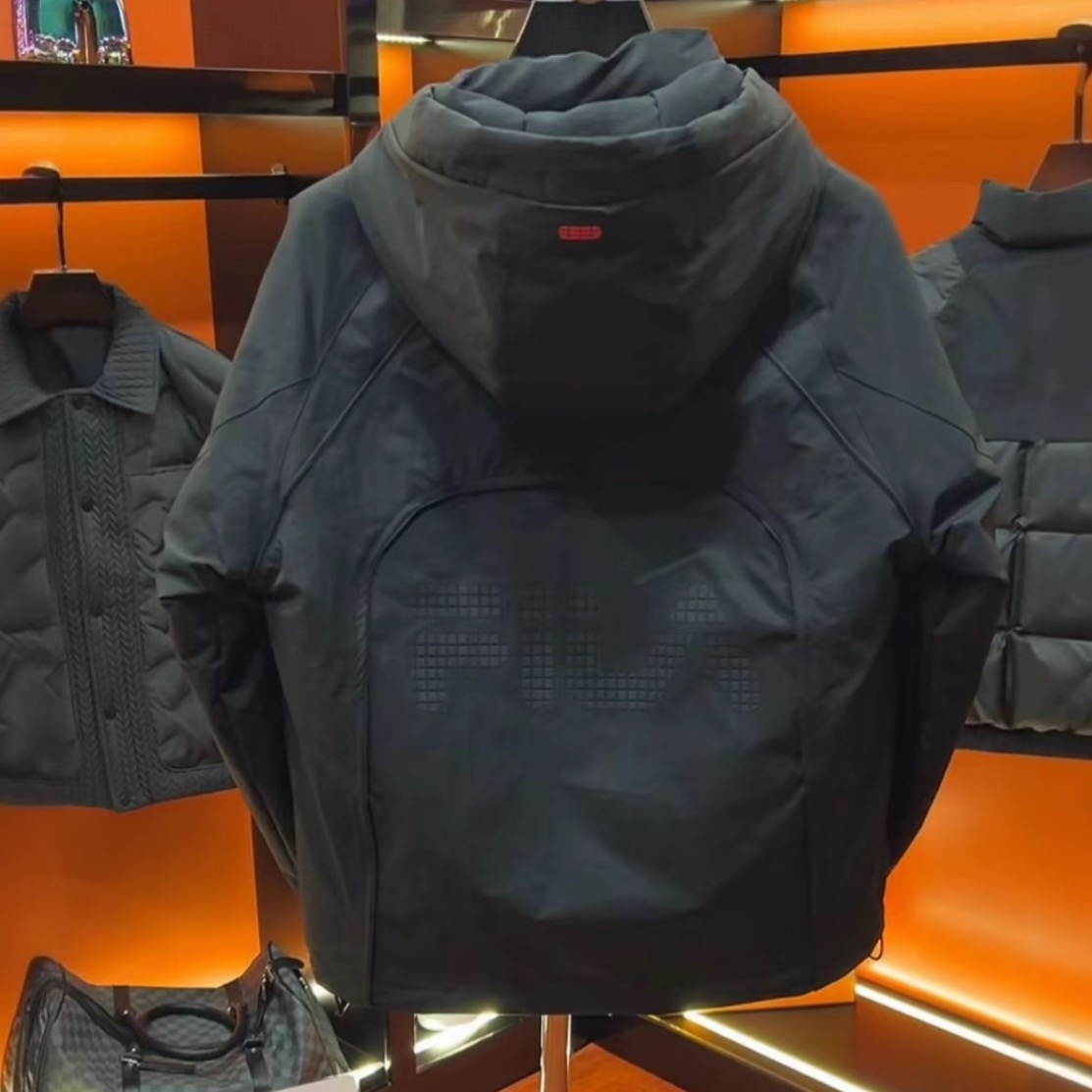 冬季新款2025秋冬保暖硬核氛围暗纹标识设计男士保暖服棉服