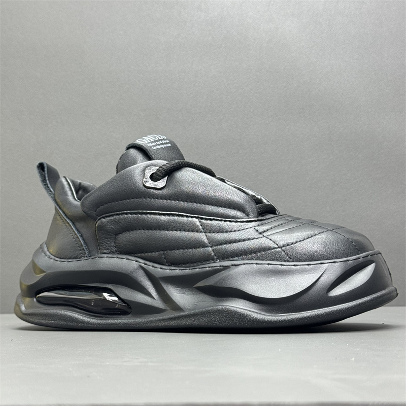 百搭厚底增高户外休闲鞋